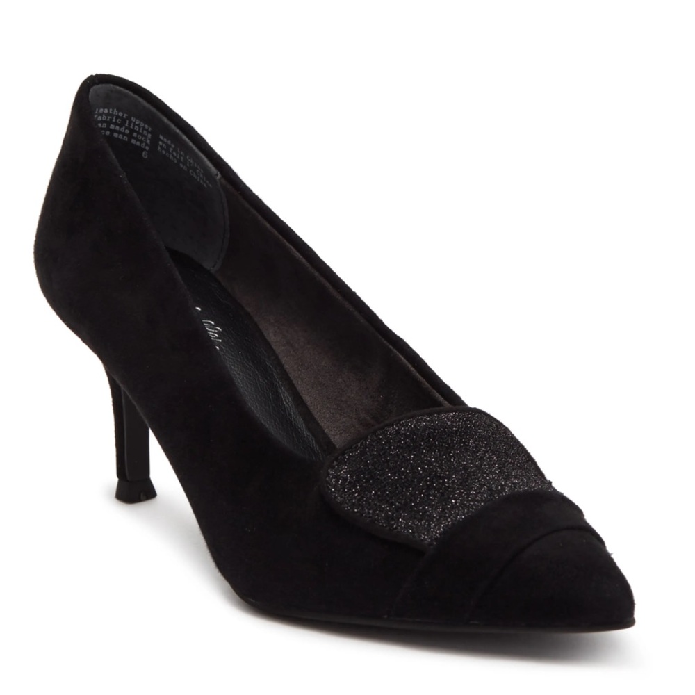 Seychells Size 10 Clear Cut Black Pump